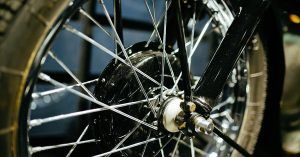Se pueden montar neumáticos diferentes en una moto Se pueden montar neumáticos diferentes en una moto